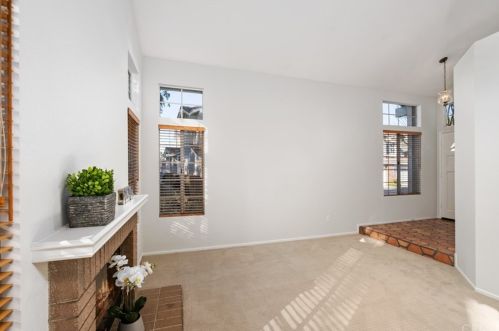 2182 Avocado Dr, Tustin CA 92782-8348 exterior