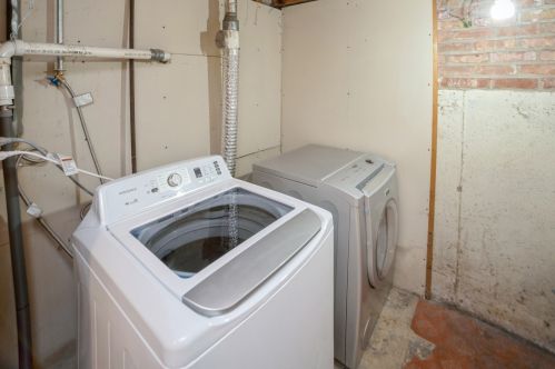 10931 Buffalo Ave, Chicago IL 60617-6516 exterior