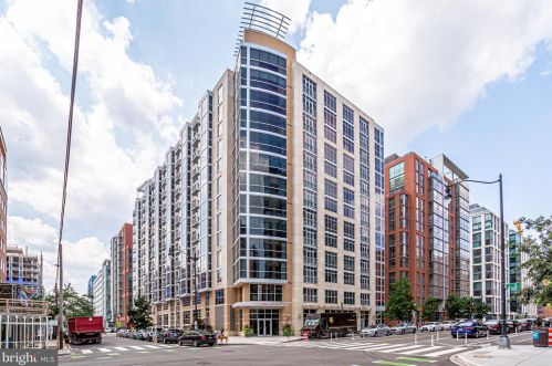 1025 1st St, Washington DC 20001-2283 exterior