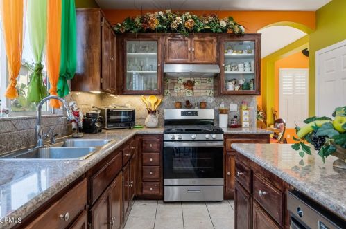 637 Morado Pl, Oxnard CA 93030 exterior