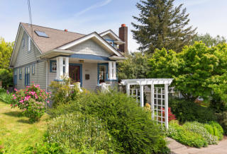 912 48th St, Seattle WA  98103-6620 exterior