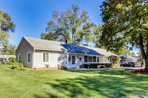 1328 54th St, Burr Ridge, IL 60525