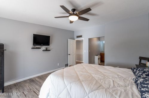 1959 Omar Dr, Tucson AZ  85704-1242 exterior