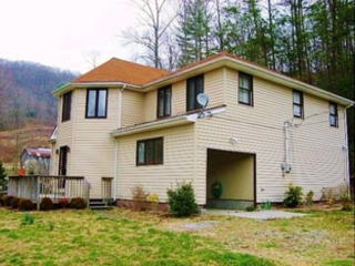 1193 Cochrans Creek Rd, Lake Santeetlah, NC 28771-6921