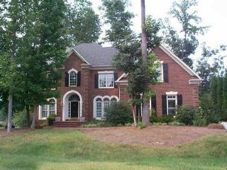 405 Cross Vine Ln, Greensboro NC  27455-2493 exterior