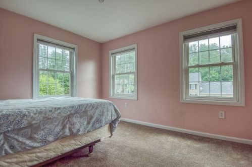 5 Styles Dr, Concord NH 03301-8634 exterior