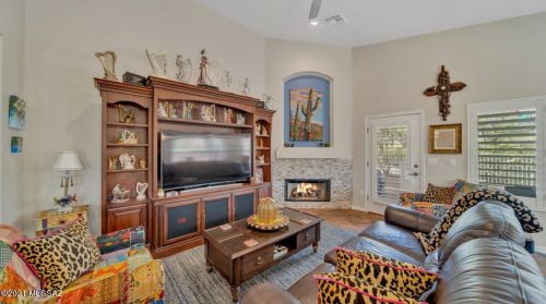 5158 Louis River Way, Tucson AZ  85718-4751 exterior