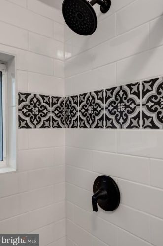 4513 Apple Tree Dr, Alexandria VA  22310-2901 exterior