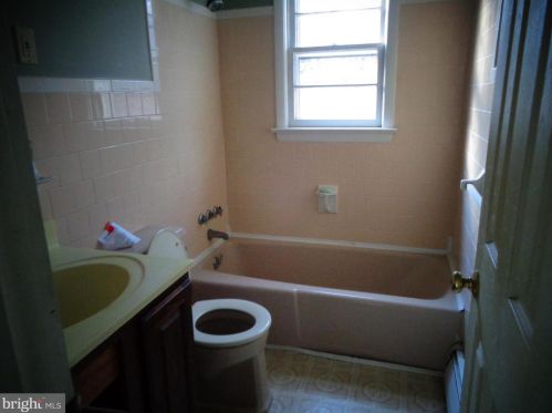 4520 Plum Point Rd, Huntingtown MD 20639-8303 exterior