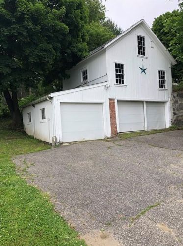 165 Pearl St, Torrington CT 06790-5232 exterior