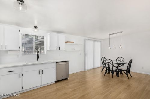 1210 Garden Loop, Tucson AZ  85706-1464 exterior