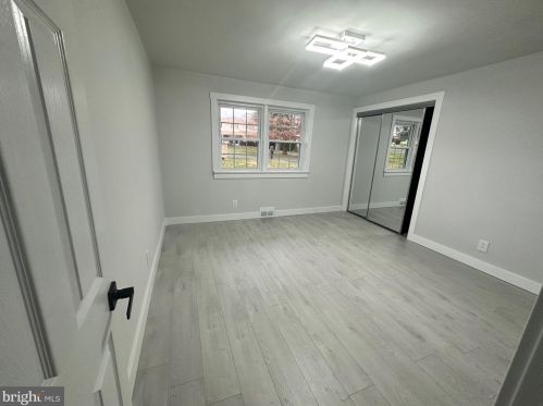 99 Elfreth Rd, Huntingdon Valley PA  19006-1210 exterior