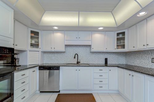 4219 Cartnal Ave, Tampa FL  33618-8600 exterior