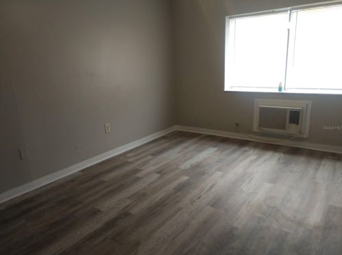 1254 113th Ave, Tampa FL 33612-5997 exterior