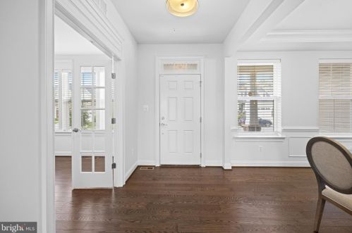 5308 Briar Oak Ct, Ellicott, MD 21043-7094