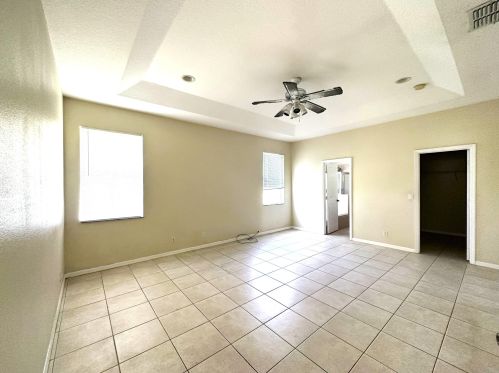 722 Fairhaven Dr, Fort Pierce FL  34983-1080 exterior