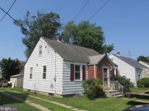 2721 Clinton Ave, Trenton, NJ 08610-5052