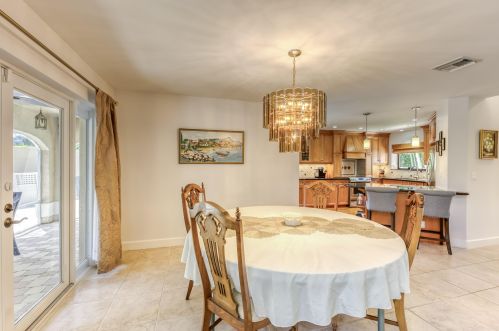 22700 Caravelle Cir, Boca Raton FL  33433-5926 exterior