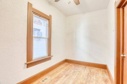 1963 8th St, Milwaukee WI  53204-3851 exterior