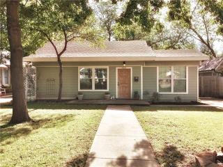 618 Rosemont Ave, Dallas TX  75208-3546 exterior