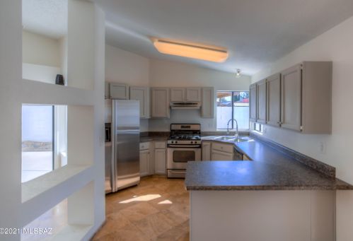 5125 Condor Dr, Tucson AZ 85742-9405 exterior