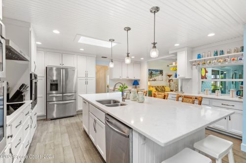 2945 Newfound Harbor Dr, Merritt Island FL 32952-2861 exterior