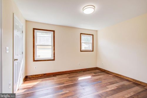 215 Highland Ave, Rockville MD  20850-4136 exterior