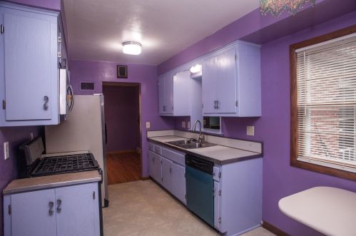 4220 86, Milwaukee WI 53222-1704 exterior