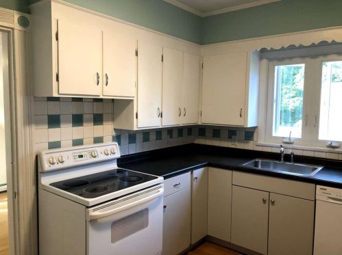 54 Central Ave, Dover, NH 03820-4070