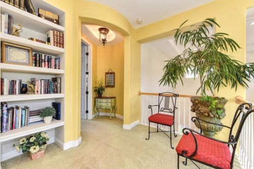 1009 Sandwick Way, Folsom CA 95630-6127 exterior