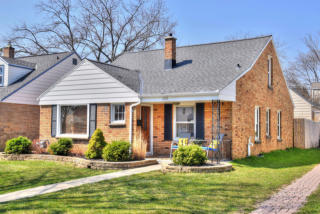 3263 80th St, Milwaukee, WI 53222-3803