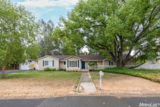 4100 Hillcrest Way, Sacramento, CA 95821-2835