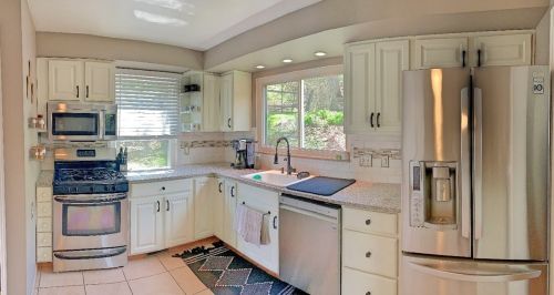 334 Caryl Dr, Pittsburgh PA  15236-4425 exterior