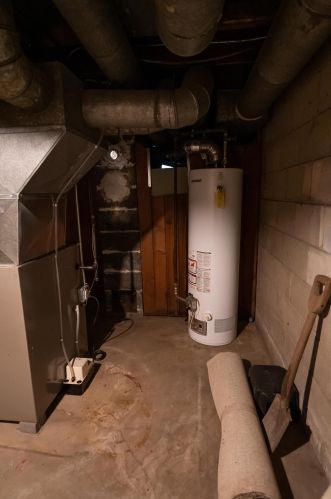 3806 53, Milwaukee WI 53216-2202 exterior