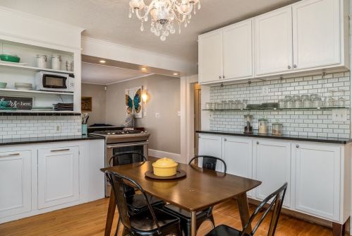 183 Meadowbrook Rd, Springfield MA 01106-1341 exterior