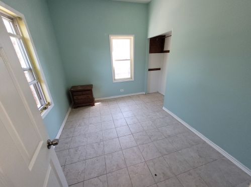 307 5 Ave, Broadview IL 60153-1192 exterior