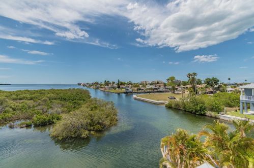 13435 Starfish Dr, Port Richey FL  34667-7606 exterior