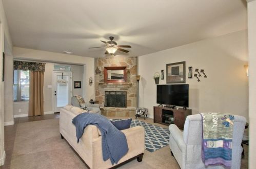 15302 Round Pond, San Antonio TX 78245 exterior