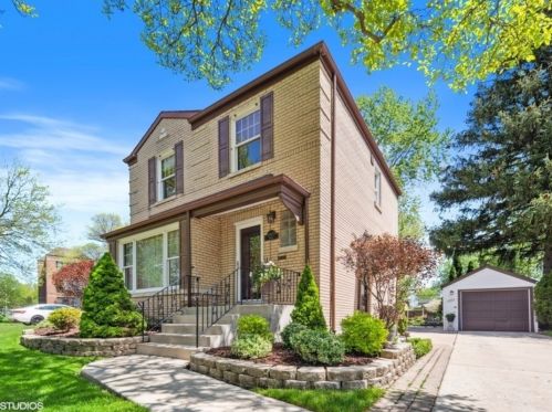 11423 Oakley Ave, Chicago, IL 60643-4113