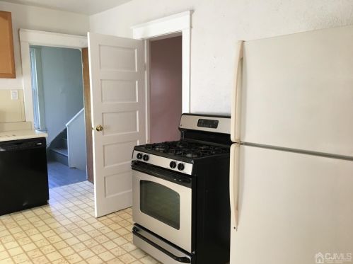 88 Plum St, New Brunswick NJ 08901-1923 exterior