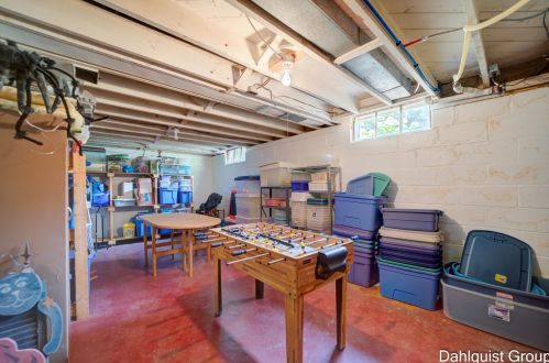 806 Moulton Ave, Meskegon MI 49445-2921 exterior