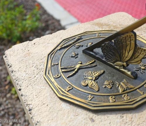 110 Bell Rd, Phoenix AZ 85023-3639 exterior