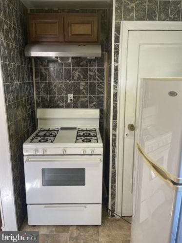 3725 17th St, Philadelphia PA  19140-3530 exterior