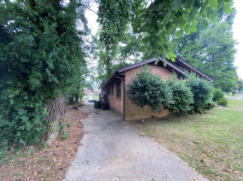 1076 Donnelly Ave, Atlanta GA 30310-3353 exterior