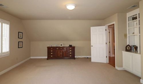 115 Grosvenor Pl, Atlanta GA 30328-4851 exterior