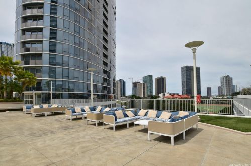 1288 Kapiolani Blvd, Honolulu HI  96814-2888 exterior