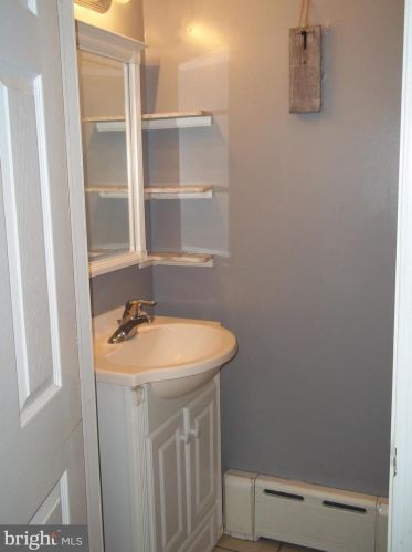 1235 2nd St, Philadelphia PA 19122-3324 exterior