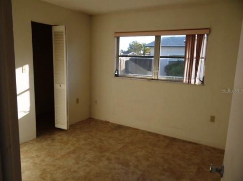 8154 Redfield Dr, Port Richey FL 34668-4247 exterior