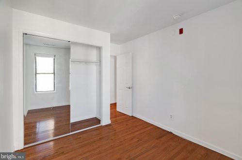 2333 Catharine St, Philadelphia PA 19143-2710 exterior