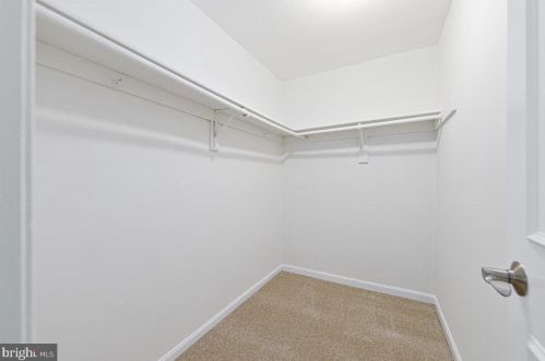 7451 Duddington Dr, Alexandria VA 22315-3849 exterior